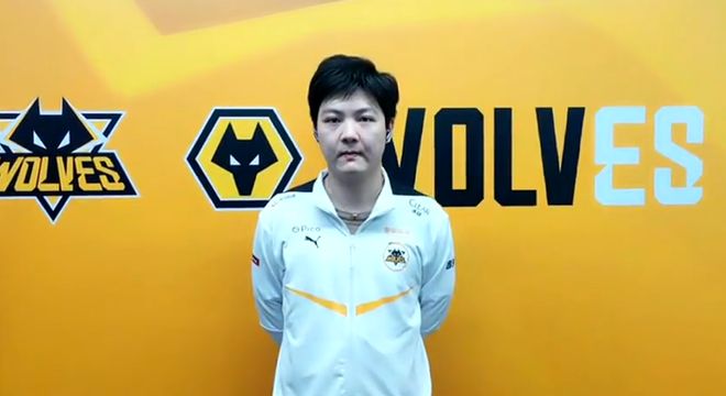 通过近距离